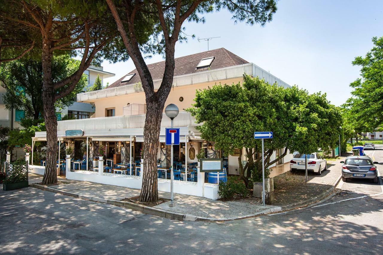 Villa Maranese Lignano Sabbiadoro Exterior photo